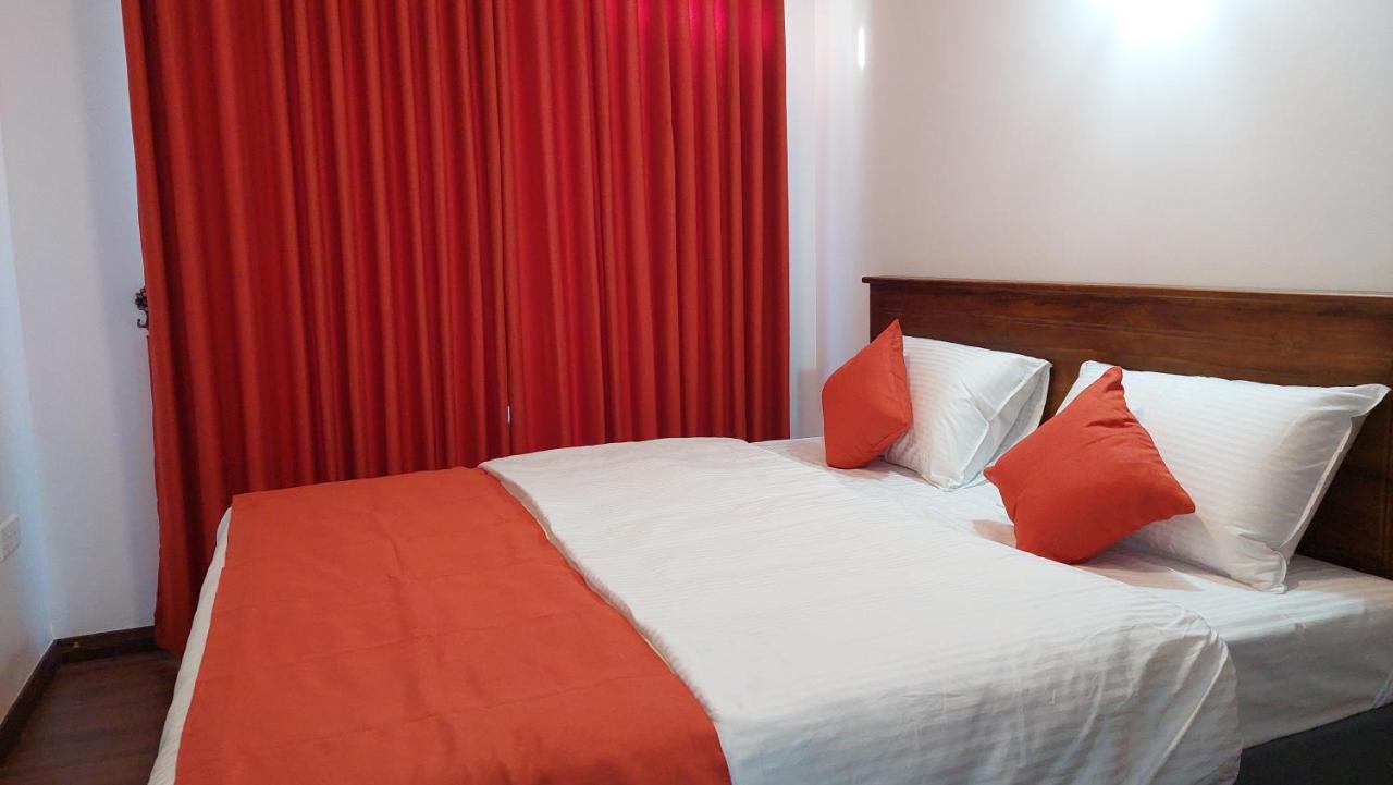 Chanya Luxury Apartment, S 31, Lake View Residencies نوفارا إيلِيا المظهر الخارجي الصورة