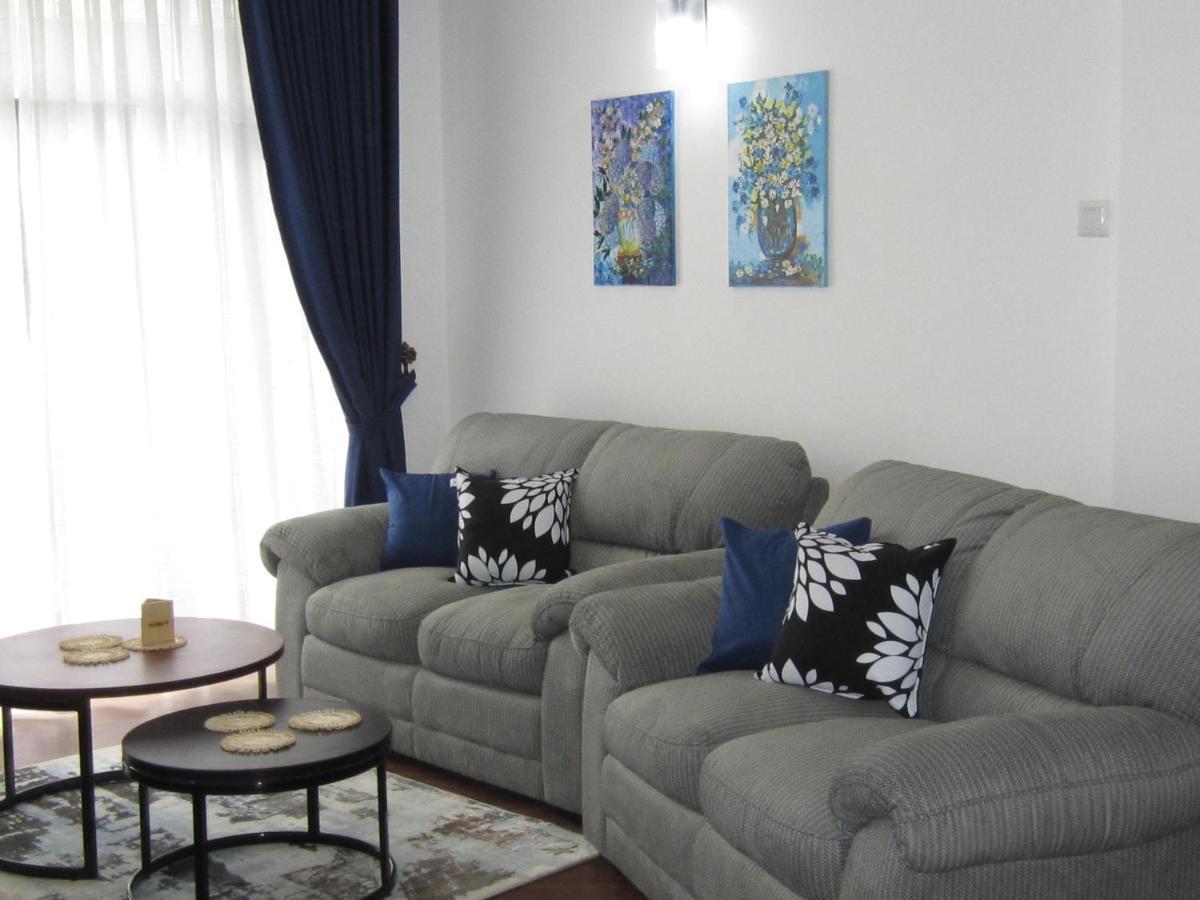 Chanya Luxury Apartment, S 31, Lake View Residencies نوفارا إيلِيا المظهر الخارجي الصورة