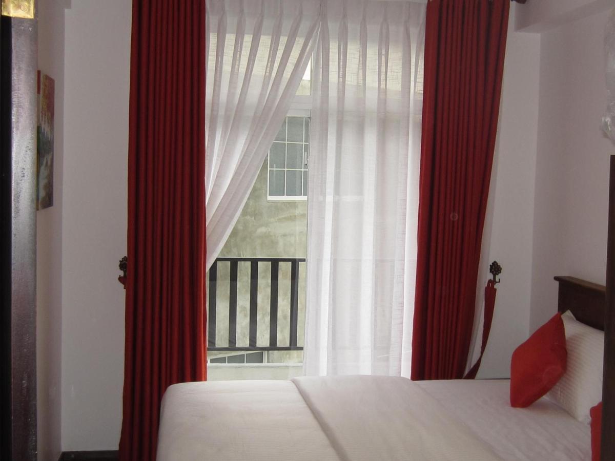 Chanya Luxury Apartment, S 31, Lake View Residencies نوفارا إيلِيا المظهر الخارجي الصورة